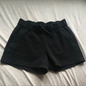 NWOT Lululemon On The Fly Shorts